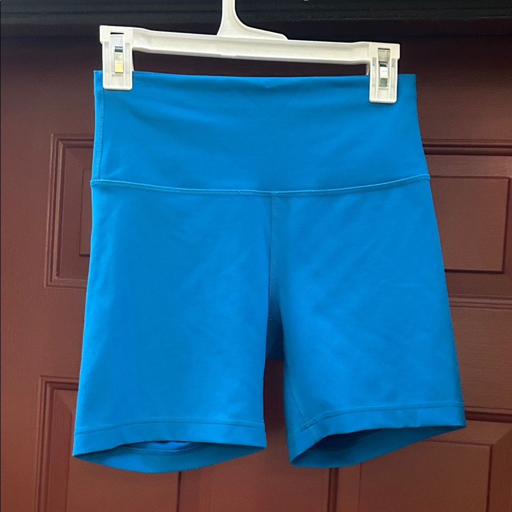 Lululemon Poolside Wunder Train Shorts 6”